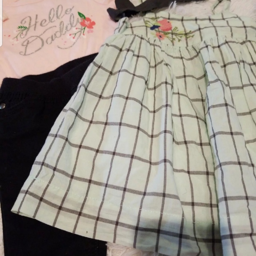 Fall into Spring Adorable outfit bundle - Picture 4 of 4